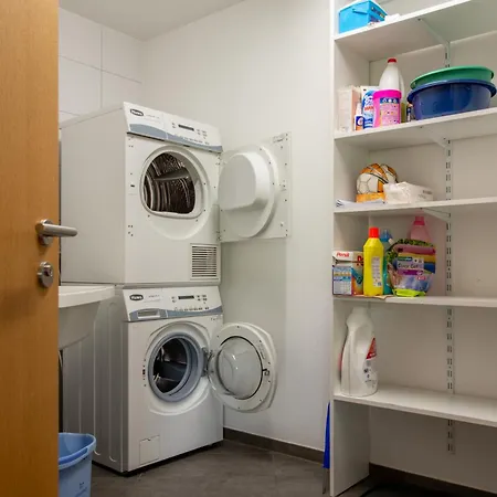 Bellevue Rey דירה